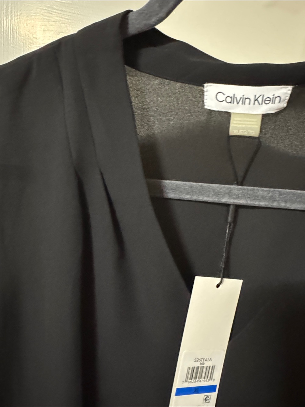 Calvin Klein Black V-Neck Short Sleeve Blouse with Pleat Detail - Picture 8 of 8